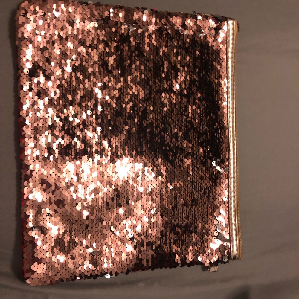 NWOT sequin zip tote